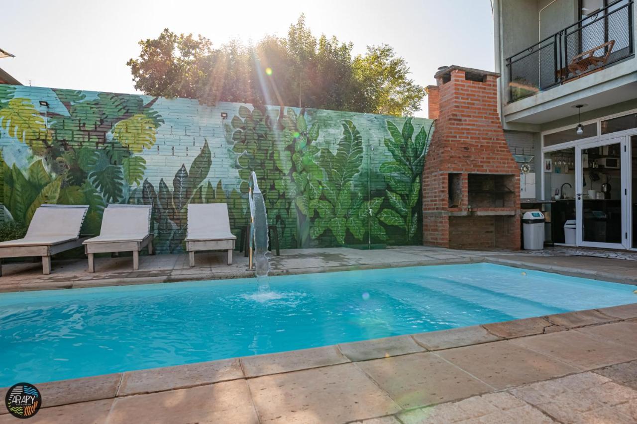 Arapy Bed And Dream Bed & Breakfast Puerto Iguazu Exterior photo
