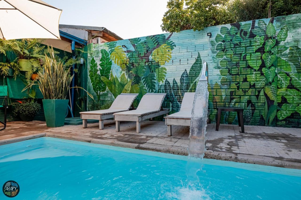 Arapy Bed And Dream Bed & Breakfast Puerto Iguazu Exterior photo